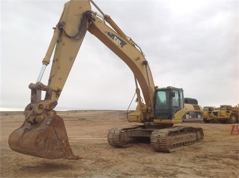 Excavadoras Hidraulicas Caterpillar 330DL de segunda mano Ref.: 1447963303729198 No. 4