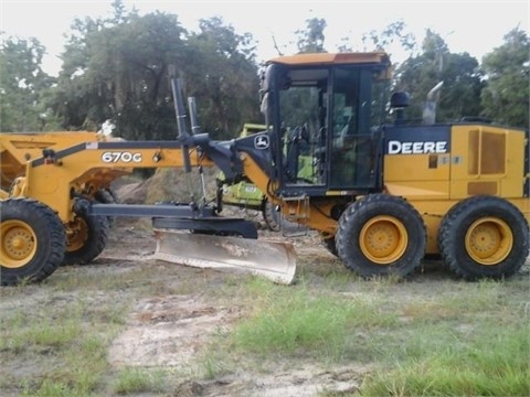 Motoconformadoras Deere 670G de bajo costo Ref.: 1449104255369090 No. 2