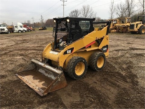 Miniloaders Caterpillar 242B