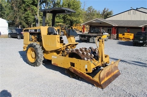 Compactadoras Suelos Y Rellenos Caterpillar CP-323C seminueva Ref.: 1449776600923240 No. 3