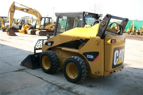 Minicargadores Caterpillar 232B seminueva en perfecto estado Ref.: 1450143758215458 No. 3