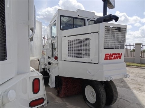 Sweeper Elgin PELICAN