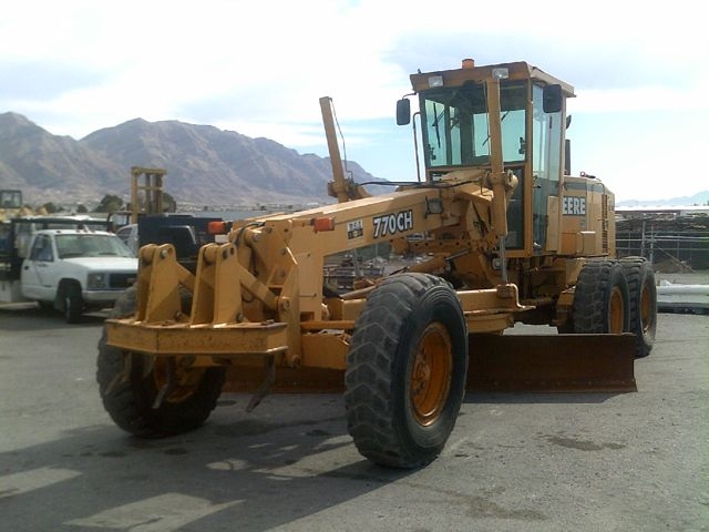 Motor Graders Deere 770CH