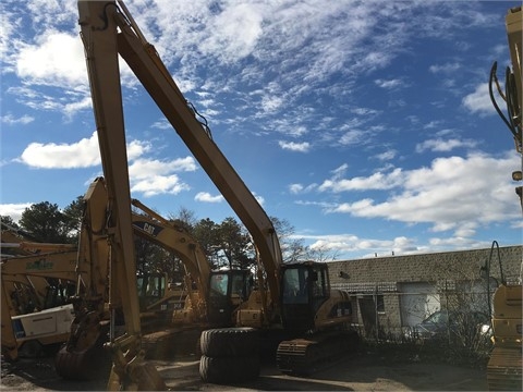 Hydraulic Excavator Caterpillar 320CL