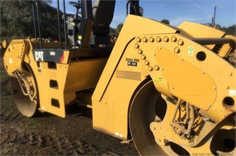 Compactadora Vibratoria Caterpillar CB54 usada Ref.: 1455226399023843 No. 4