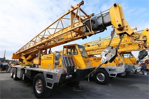 Gruas Lorain T335 usada Ref.: 1455303076160071 No. 3