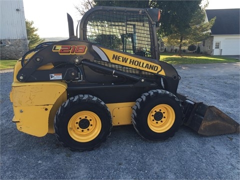 Minicargadores New Holland L218 de segunda mano en venta Ref.: 1456942320613096 No. 4