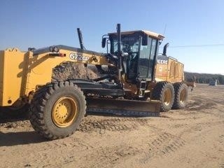 Motoconformadoras Deere 672G