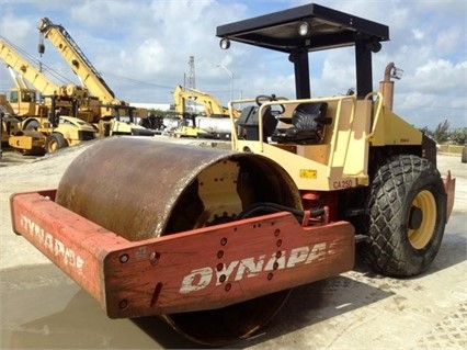 Compactadora Vibratoria Dynapac CA250D