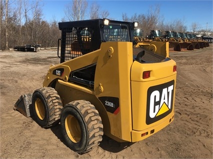 Minicargadores Caterpillar 236B de medio uso en venta Ref.: 1461191265192954 No. 4