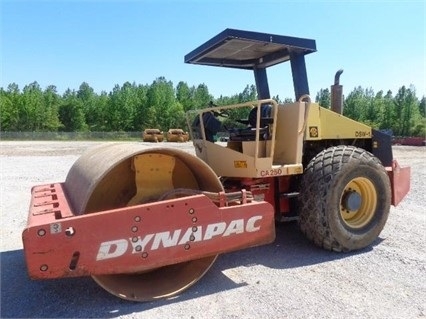 Compactadora Vibratoria Dynapac CA250D