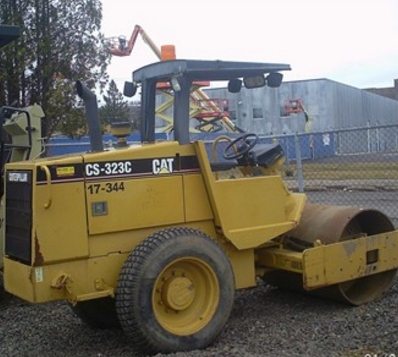 Compactadora Vibratoria Caterpillar CS-323 C de bajo costo Ref.: 1462310921539047 No. 2