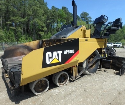 Pavers Caterpillar AP-600D