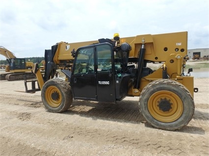 Montacargas Caterpillar TL1255 seminueva en venta Ref.: 1463689985330035 No. 2