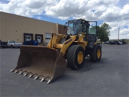 Cargadoras Sobre Ruedas Komatsu WA320 en venta, usada Ref.: 1464645085518241 No. 2