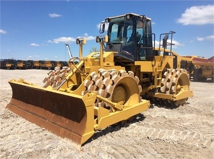 Compactadoras Suelos Y Rellenos Caterpillar 825G