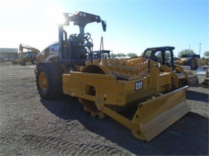 Compactadoras Suelos Y Rellenos Caterpillar CP56 usada de importa Ref.: 1466098475947201 No. 3