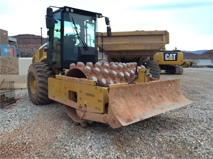 Compactadoras Suelos Y Rellenos Caterpillar CP56 de bajo costo Ref.: 1466113302222597 No. 3