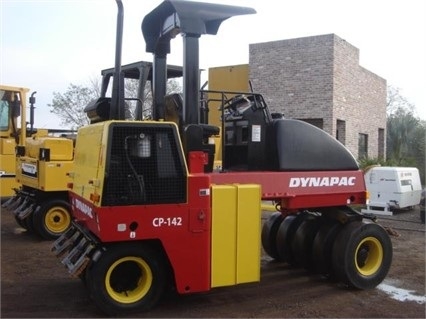 Compactadora Con Llantas Dynapac CP142 usada Ref.: 1469563363920631 No. 3