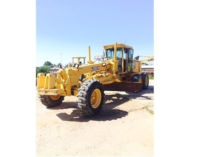 Motoconformadoras Deere 670CH de segunda mano Ref.: 1470068185548042 No. 4