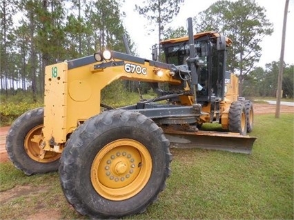 Motoconformadoras Deere 670G