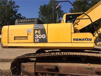 Excavadoras Hidraulicas Komatsu PC300 L de segunda mano en venta Ref.: 1470694202974684 No. 2