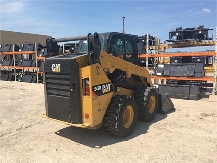 Minicargadores Caterpillar 242 de importacion a la venta Ref.: 1470695691051643 No. 3