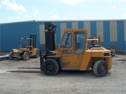 Montacargas Caterpillar DP80