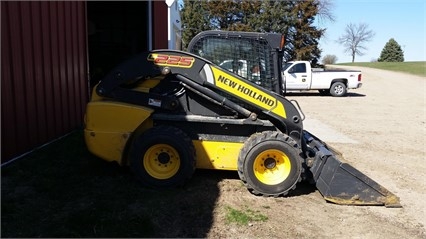 Minicargadores New Holland L225 usada Ref.: 1471294408411517 No. 4