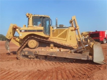 Dozers/tracks Caterpillar D8T