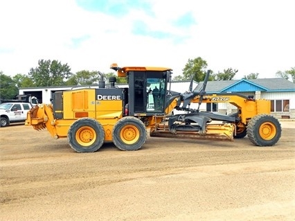 Motoconformadoras Deere 672G