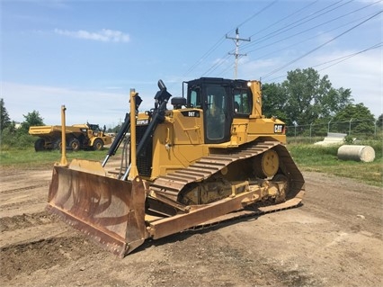 Dozers/tracks Caterpillar D6T