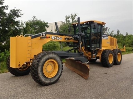 Motoconformadoras Deere 672G