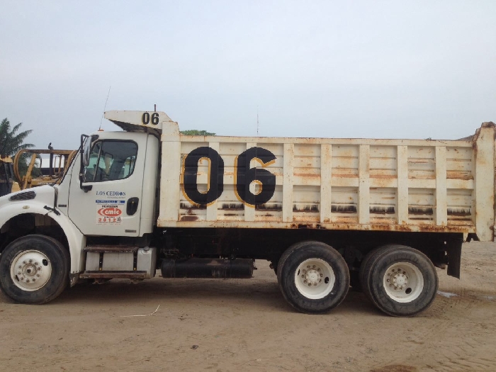 Off Road Truck Freightliner BUSINESS CLASS M2 35K