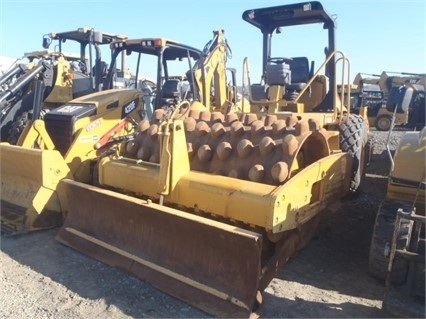 Compactadora Vibratoria Caterpillar CP-563E