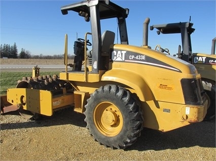 Vibratory Compactors Caterpillar CP-433E