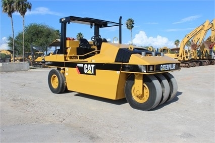 Compactadora Con Llantas Caterpillar PF300B