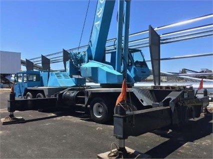 Cranes Terex T750