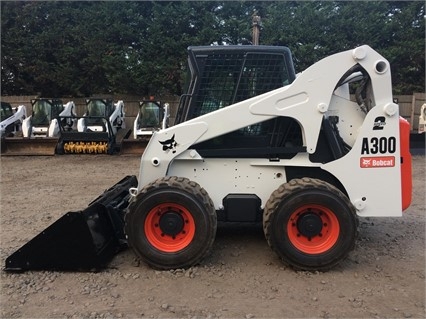 Minicargadores Bobcat A300 usada a buen precio Ref.: 1476914208136300 No. 4