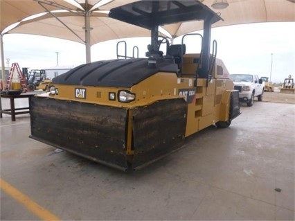 Compactadora Con Llantas Caterpillar CW34 de medio uso en venta Ref.: 1478300165650569 No. 4