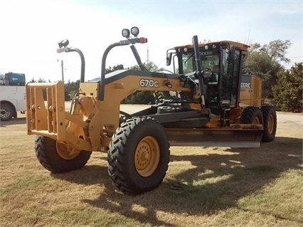 Motoconformadoras Deere 670G