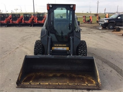 Minicargadores New Holland L225 de medio uso en venta Ref.: 1478635766401018 No. 2