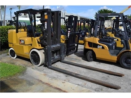 Freightelevator Caterpillar GC70K