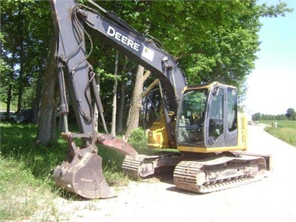 Hydraulic Excavator Deere 135D