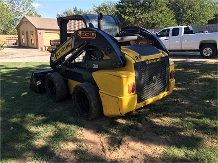 Minicargadores New Holland L230 de medio uso en venta Ref.: 1480538857972564 No. 3