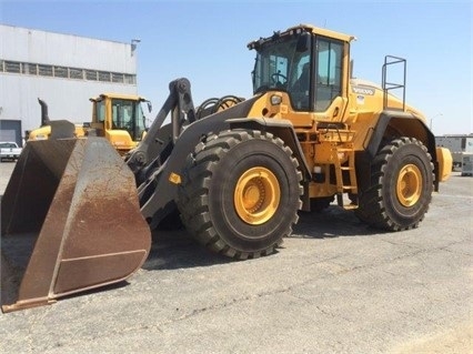 Cargadoras Sobre Ruedas Volvo L220H de medio uso en venta Ref.: 1480972112826058 No. 2