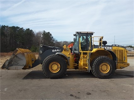 Cargadoras Sobre Ruedas Deere 844J de segunda mano en venta Ref.: 1483037431142502 No. 2