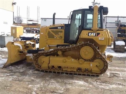 Tractores Sobre Orugas Caterpillar D6N usada a buen precio Ref.: 1484168381574247 No. 2