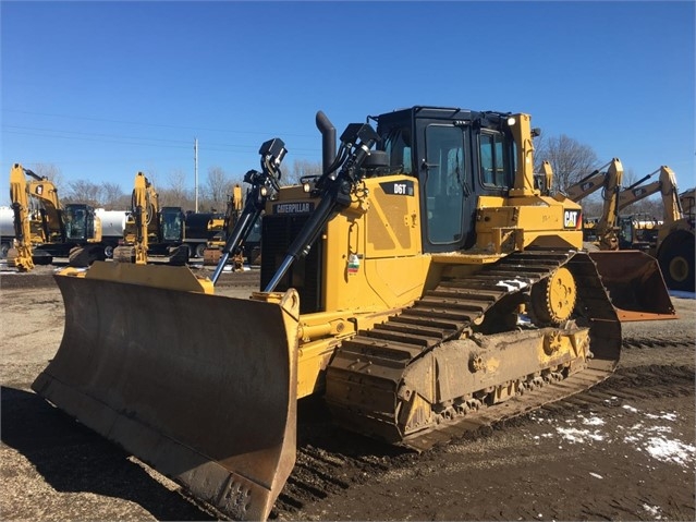 Tractores Sobre Orugas Caterpillar D6T