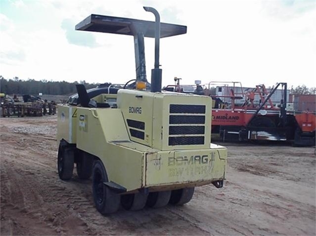 Compactadora Con Llantas Bomag BW11RH